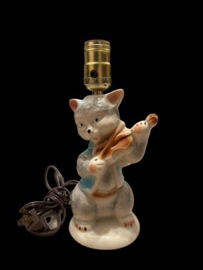 Vintage Whimsical Cat Fiddle Lamp